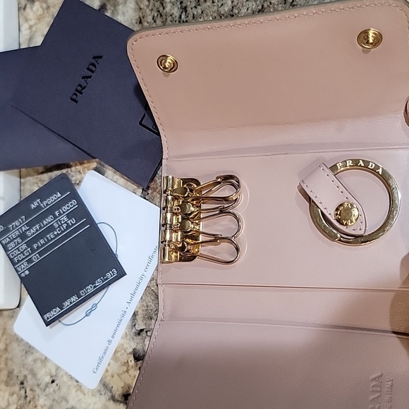 Prada EUC gold metallic key holder - Picture 6 of 7